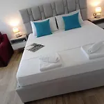 Vasiliu Boutique מלון קסאמיל