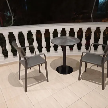 מלון Vasiliu Boutique 4*